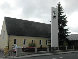 Linz Leonding Kirche – Außenansicht 1